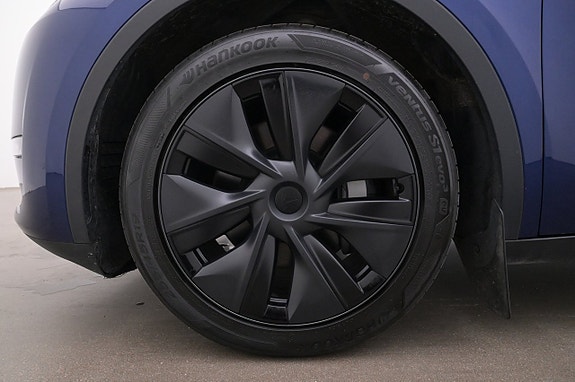 Tesla Model Y 27 of 27