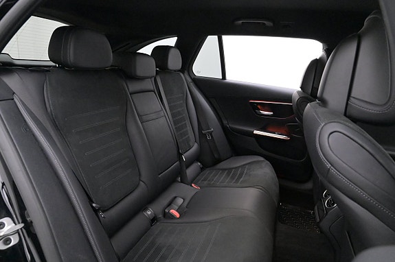 Mercedes-Benz C300 20 of 27