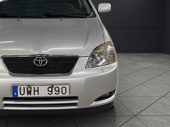 Toyota Corolla 9 of 28