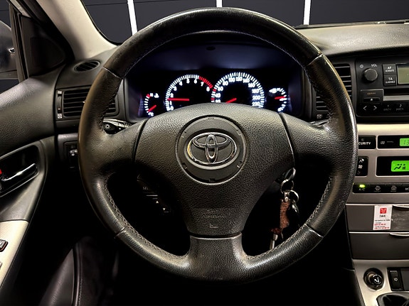 Toyota Corolla 20 of 28