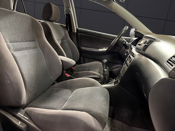 Toyota Corolla 17 of 28