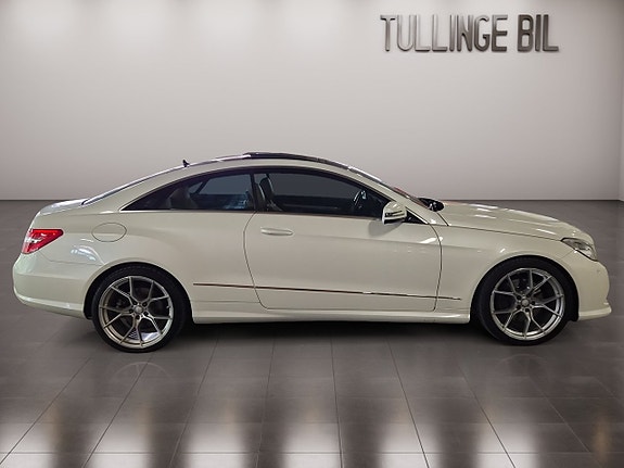 Mercedes-Benz E350 6 of 19