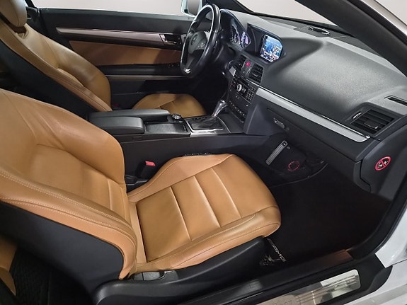Mercedes-Benz E350 11 of 19