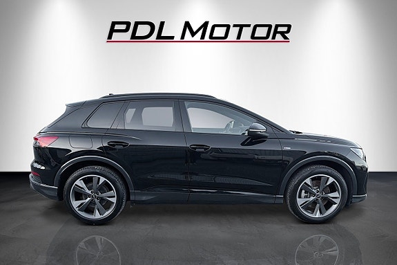 Audi Q4 e-tron 4 of 14