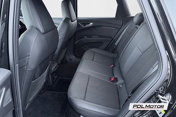 Audi Q4 e-tron 10 of 14