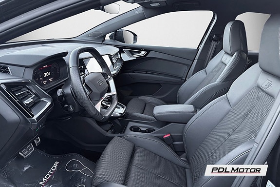 Audi Q4 e-tron 6 of 14