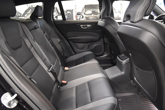 Volvo V60 13 of 29