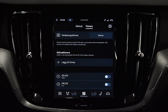 Volvo V60 25 of 29