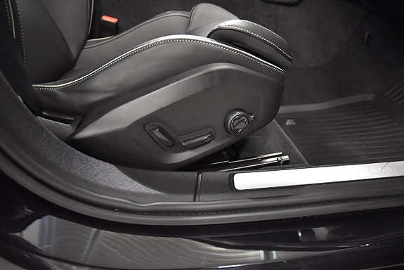Volvo V60 14 of 29