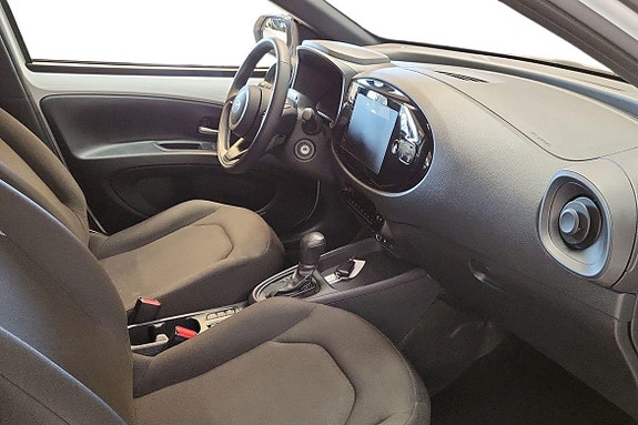 Toyota Aygo X 6 of 19