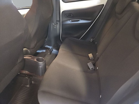 Toyota Aygo X 9 of 17