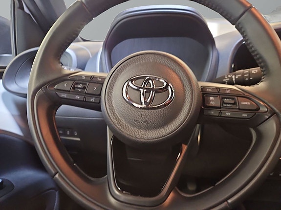 Toyota Aygo X 11 of 17