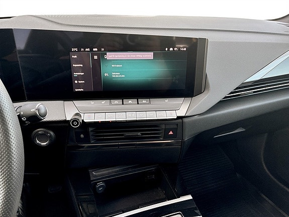 Opel Astra 9 of 15