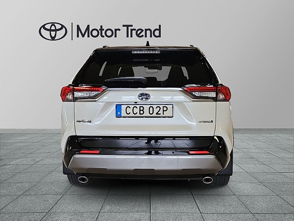 Toyota RAV4 5 of 18