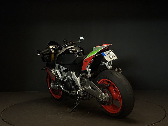 Aprilia Tuono V4 Factory 6 of 6