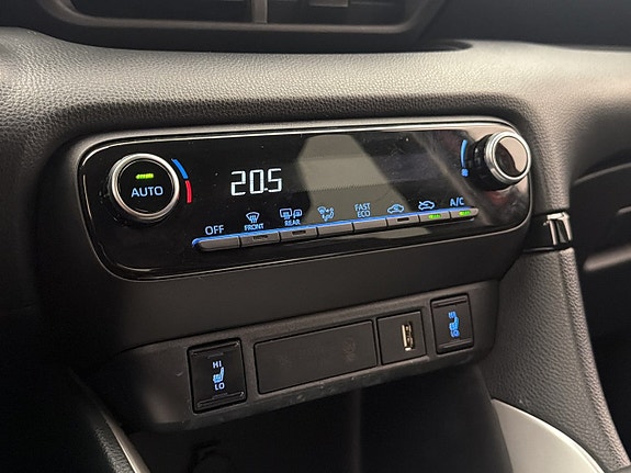 Toyota Yaris 19 of 22