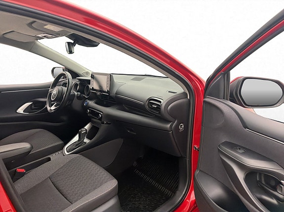 Toyota Yaris 13 of 22