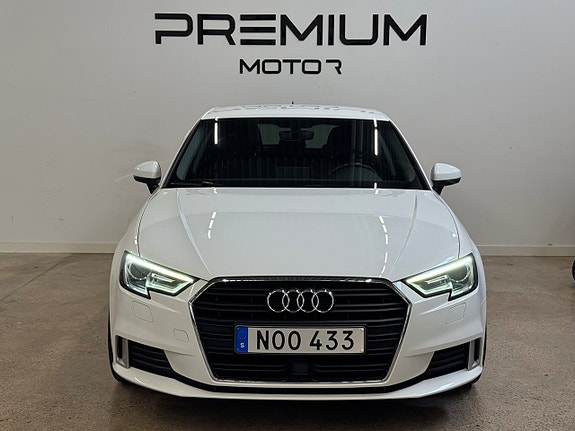 Audi A3 3 of 19
