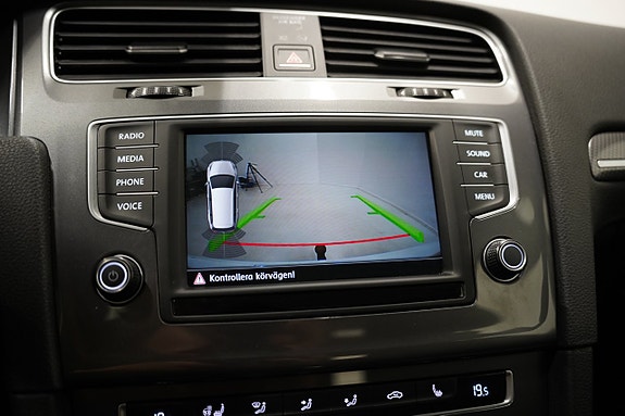 Volkswagen Golf Alltrack 15 of 20