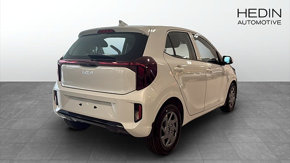 Kia Picanto 5 of 9