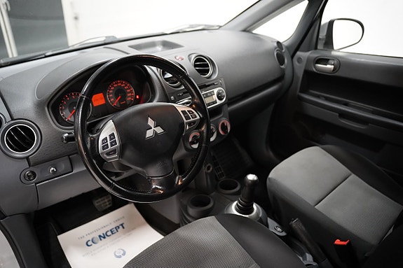 Mitsubishi Colt 6 of 18