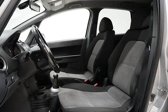 Mitsubishi Colt 7 of 18