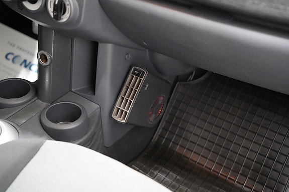Mitsubishi Colt 9 of 18