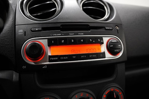 Mitsubishi Colt 15 of 18