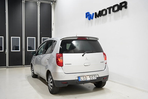 Mitsubishi Colt 4 of 18