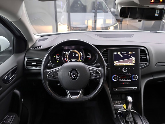 Renault Megane 21 of 29