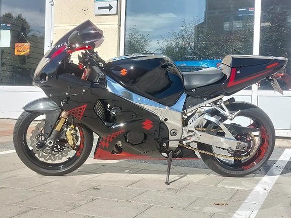Suzuki GSX-R 1000 2 of 11