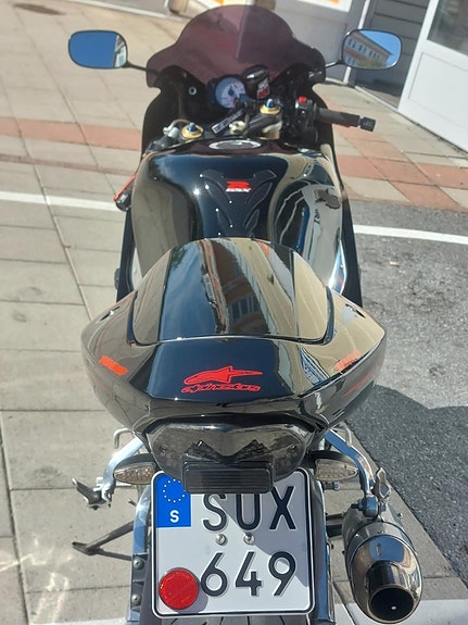 Suzuki GSX-R 1000 6 of 11