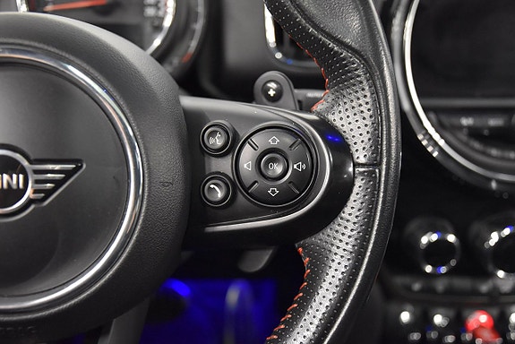 MINI Countryman Cooper 11 of 23