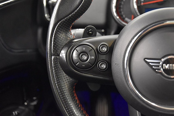 MINI Countryman Cooper 10 of 23