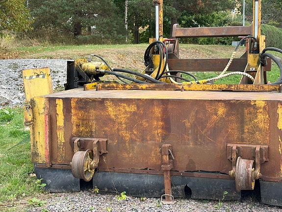 Makadamsop för spårriktare 12 of 12