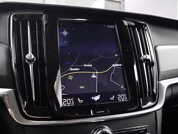 Volvo V90 Cross Country 20 of 30