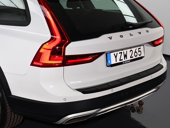 Volvo V90 Cross Country 15 of 30
