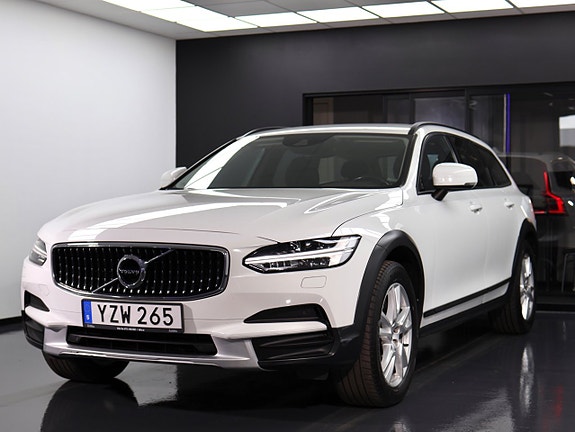 Volvo V90 Cross Country 16 of 30