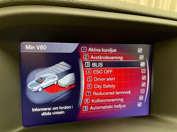 Volvo V60 Cross Country 16 of 24