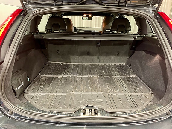 Volvo V60 Cross Country 23 of 24