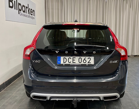 Volvo V60 Cross Country 24 of 24
