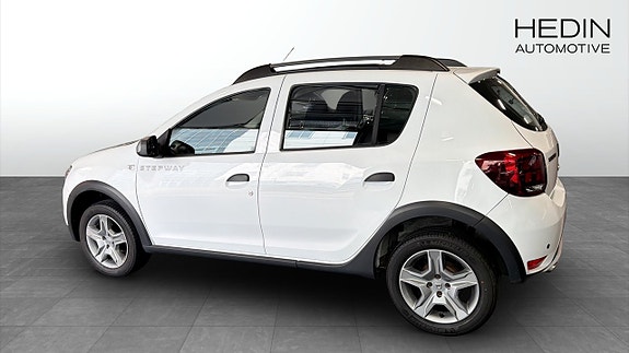 Dacia Sandero 8 of 9