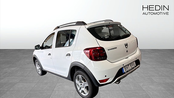 Dacia Sandero 4 of 9