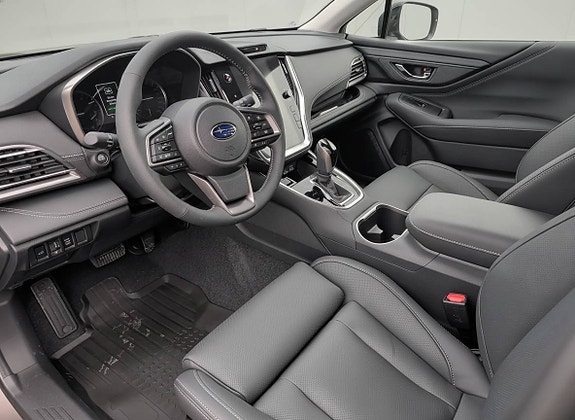 Subaru Outback 3 of 5