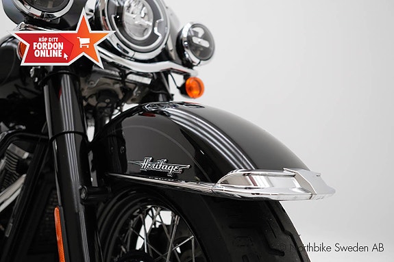 Harley-Davidson Heritage Softail Classic 4 of 23