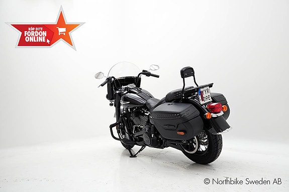 Harley-Davidson Heritage Softail Classic 15 of 23