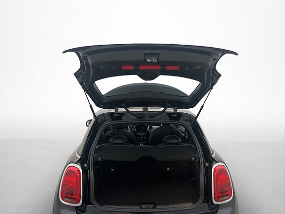 MINI Cooper SE 9 of 30