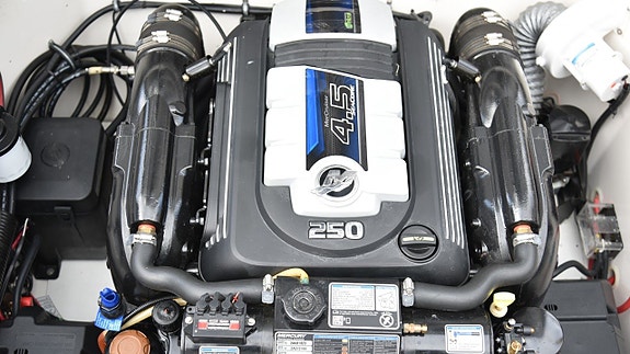 Ryds 735 VI -2021. Mercruiser 4,5 L V6 250 HK. HÖSTREA! 14 of 20