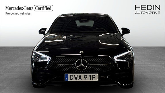 Mercedes-Benz CLA250 e 8 of 17
