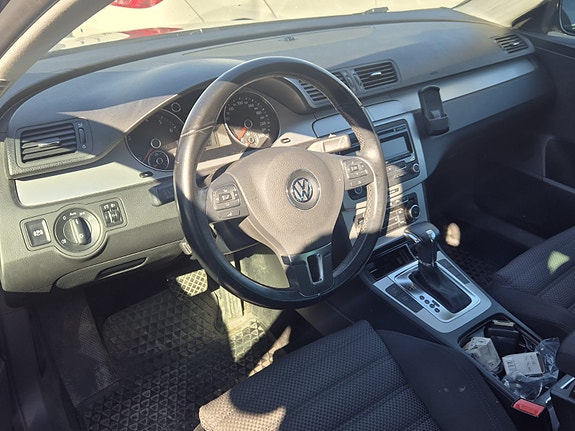 Volkswagen Passat 4 of 4